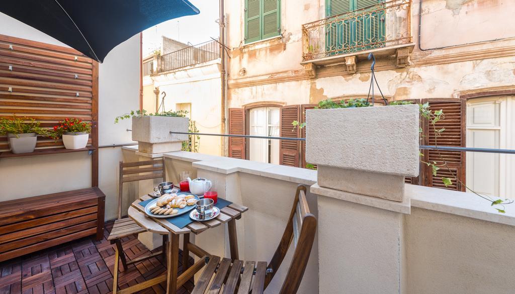 Castelletto Suite La Marina Cagliari Exterior photo